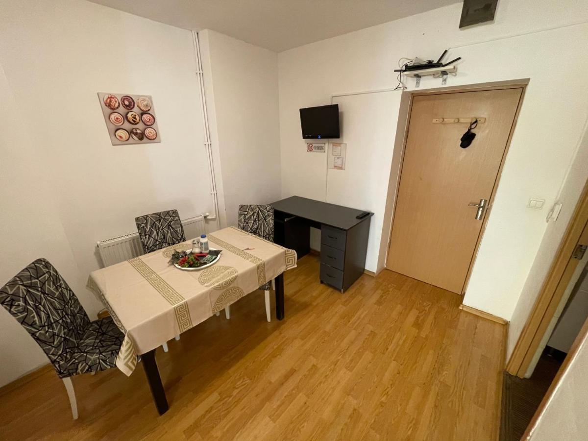 Apartament Piata Amzei 1 Бухарест Екстер'єр фото